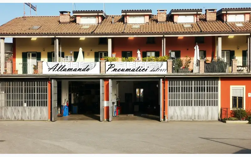 Foto dell'officina Allamando Pneumatici di Allamando Chiaffredo & C. S.n.c.