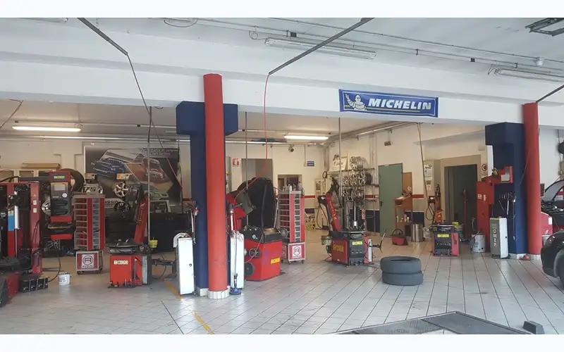 Foto dell'officina Alpi Gomme