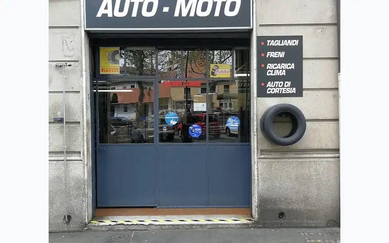Foto dell'officina Andrea Gomme - Torino