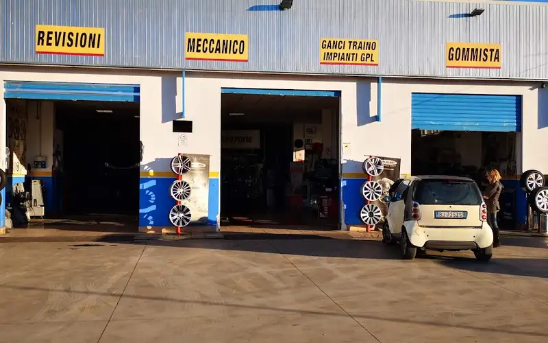Foto dell'officina Angelo Gomme - Frosinone
