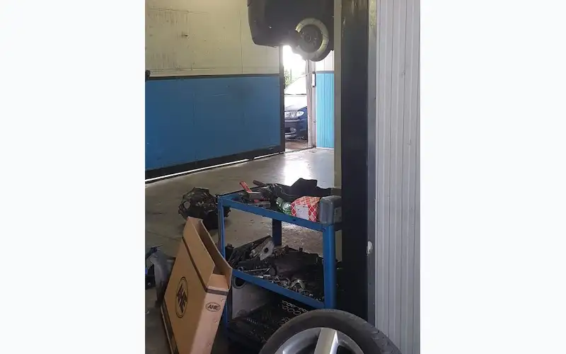 Foto dell'officina Angotzi Gomme