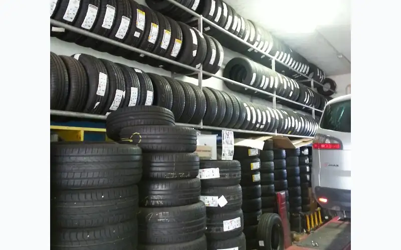 Foto dell'officina Ar Pneumatici S.n.c.
