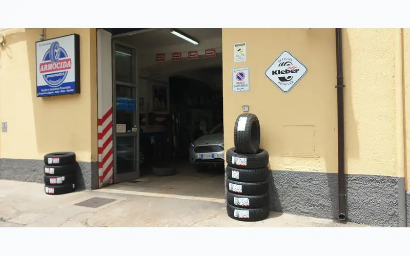 Foto dell'officina Armocida Pneumatici