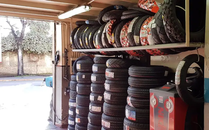 Foto dell'officina Assistenza Gomme di Borgia Giuseppe