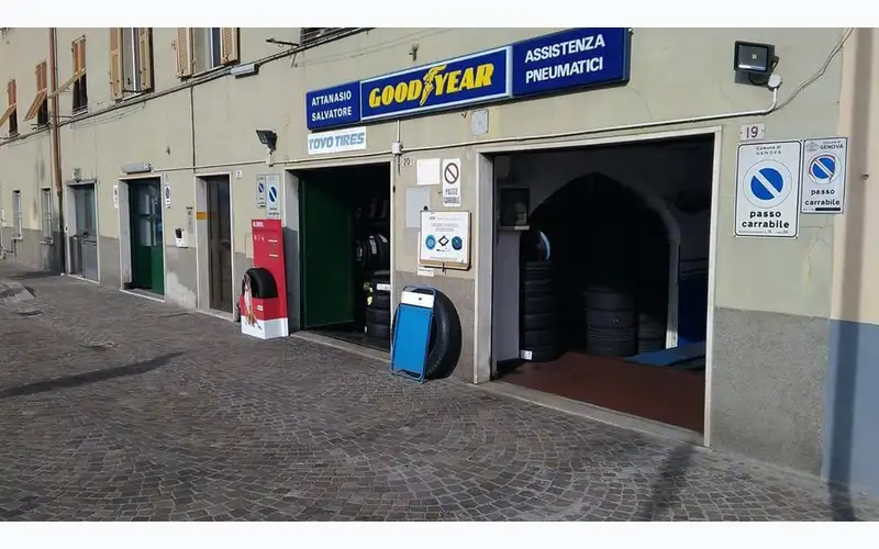 Foto dell'officina Attanasio Gomme