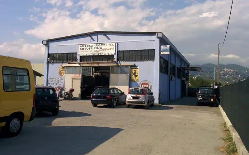 Foto dell'officina Autocarrozzeria Autofficina Capellari