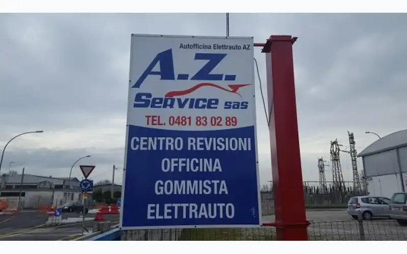 Foto dell'officina Autofficina E Revisioni Auto - Moto AZ