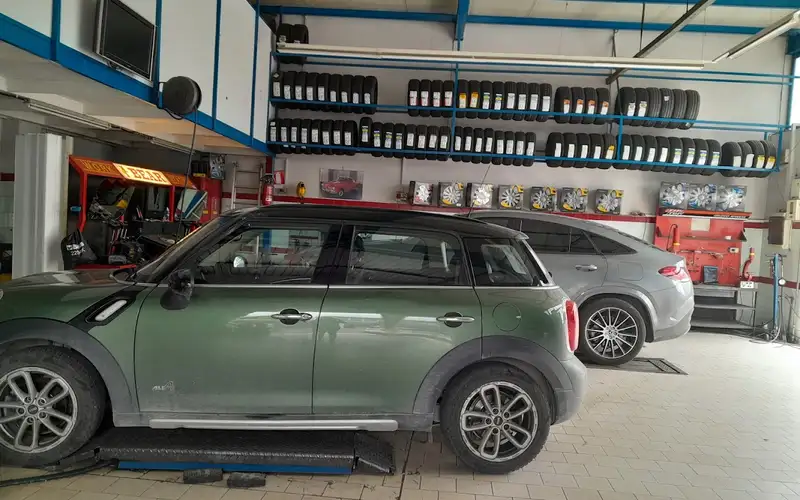 Foto dell'officina Autogomme Barbato