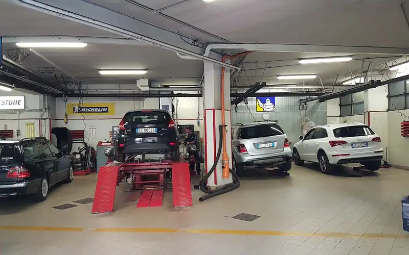 Foto dell'officina Autoliner S.n.c. Di Pietro Cancellieri E C.