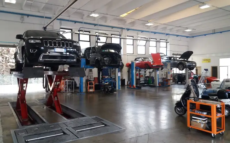 Foto dell'officina Autoracing