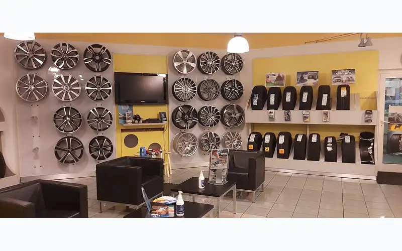 Foto dell'officina Autoservice Pneustirolo