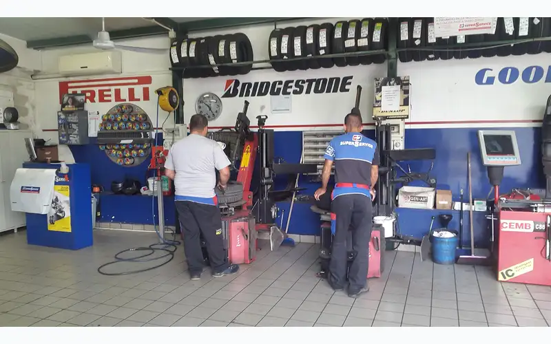 Foto dell'officina Barone Revisione & Gomme