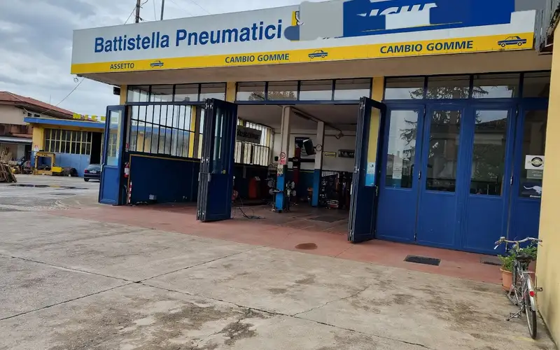 Foto dell'officina Battistella Colfosco Pneumatici