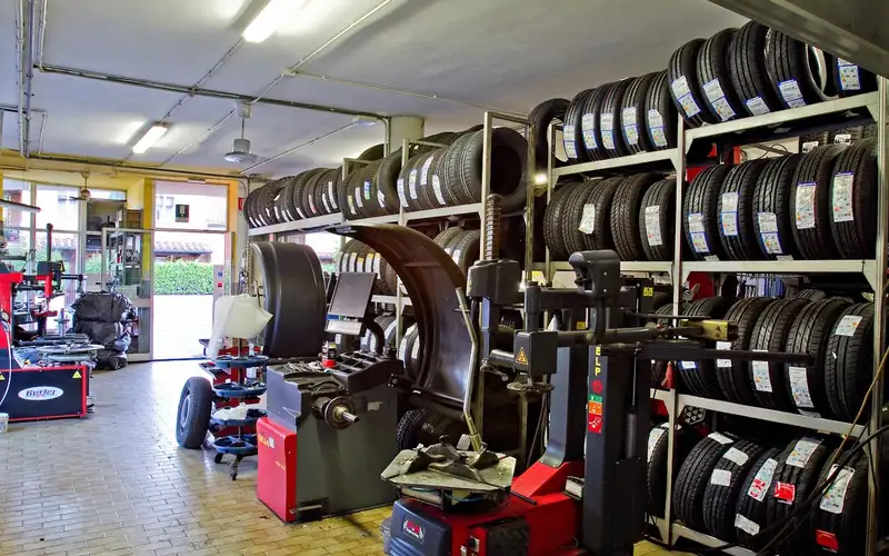 Foto dell'officina B&M Pneumatici