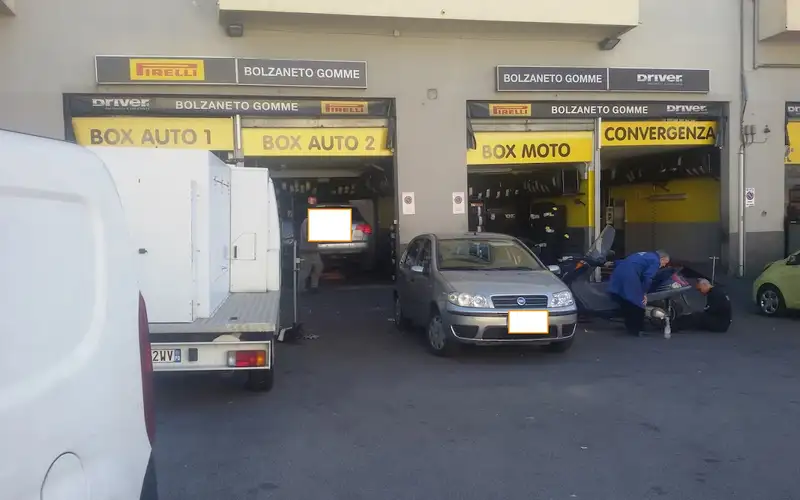 Foto dell'officina Bolzaneto Gomme S.a.s. Di Martino Giuseppe & C.