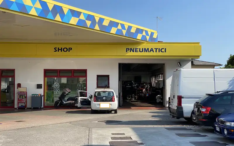 Foto dell'officina Bortignon & Basso S.r.l. Gomme & Service