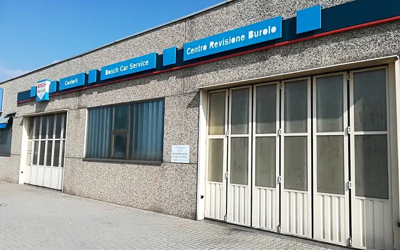 Foto dell'officina Bosch Car Service - Conforti CRB Centro Revisioni Burolo
