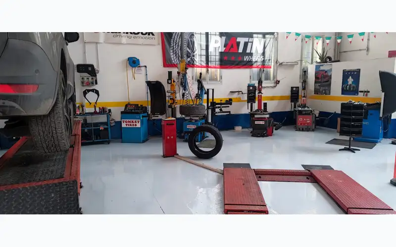 Foto dell'officina Bottega del Pneumatico