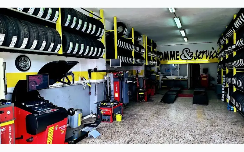 Foto dell'officina Calabret ta Gomme