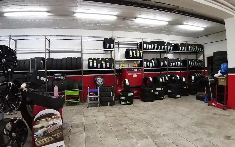 Foto dell'officina Caldo Gomme & Service