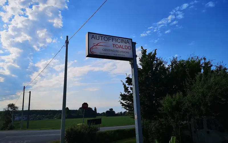 Foto dell'officina Car Repair Toaldo S.n.c.