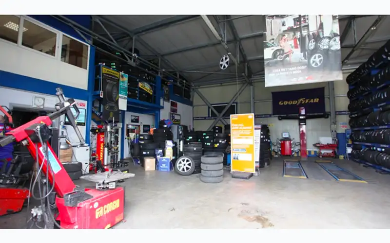 Foto dell'officina Carlo Altavilla Pneumatici