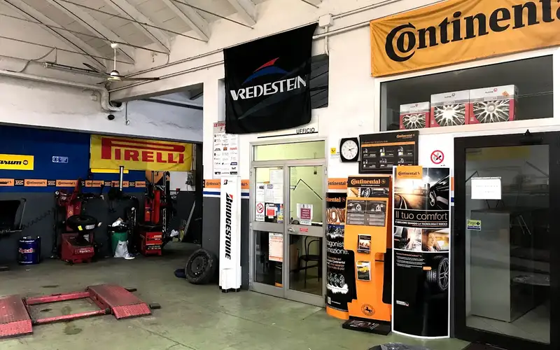 Foto dell'officina Carpi Pneumatici di Bosi Maurizio