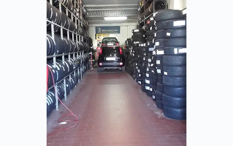 Foto dell'officina Centro Assistenza Gomme Di Giusti & C S.n.c.