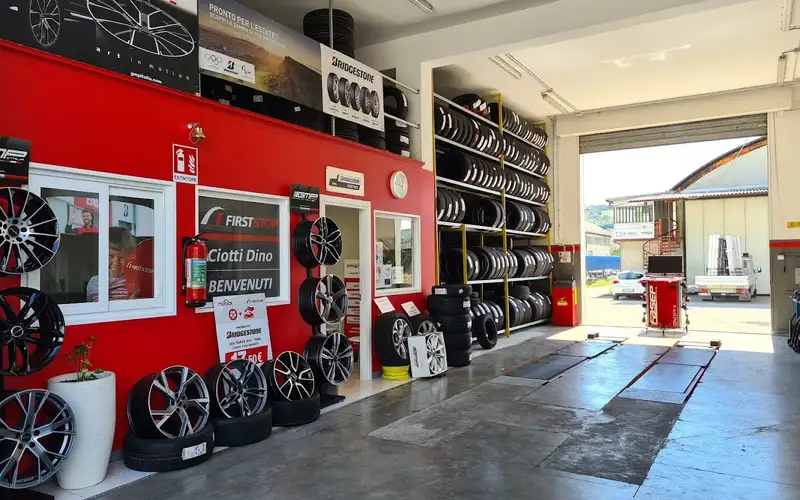Foto dell'officina Centro First Stop Gommista Ciotti S.r.l.