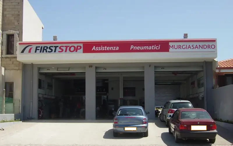 Foto dell'officina Centro First Stop Murgia Pneumatici