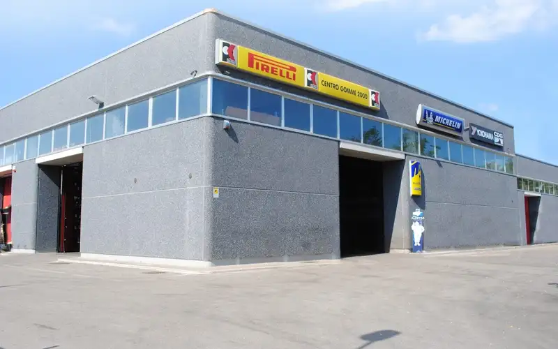 Foto dell'officina Centro Gomme 2000