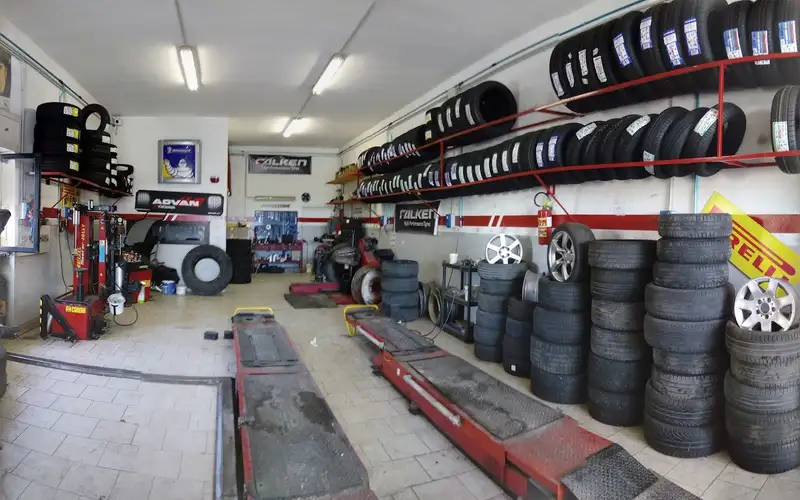 Foto dell'officina Centro Gomme - San Giovanni Rotondo