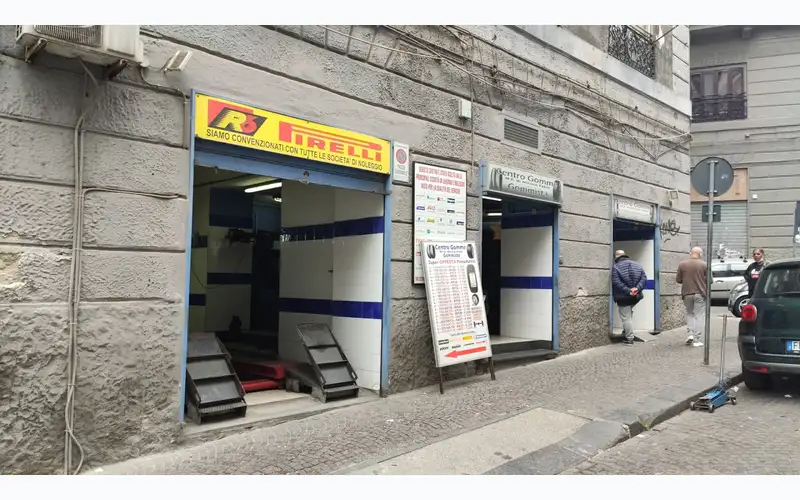 Foto dell'officina Centro Gomme Gommista di Mirone Fabio