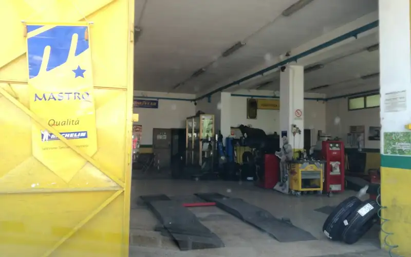 Foto dell'officina Centro Gomme Loscalzo