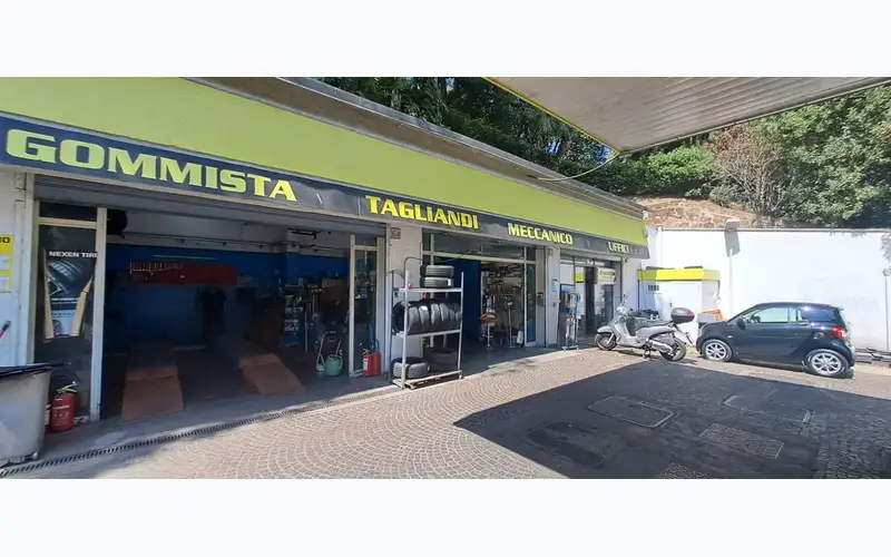 Foto dell'officina Centro Gomme - Officina Meccanica Colombo Oil