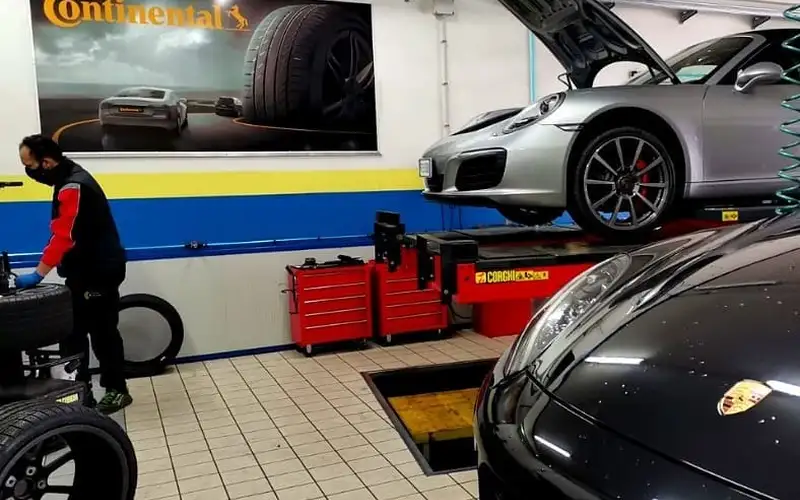 Foto dell'officina Centro Gomme Salvati