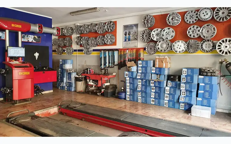 Foto dell'officina Centro Pneumatici Sberna S.n.c.