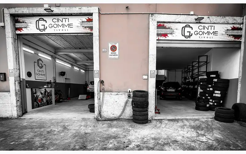 Foto dell'officina Cinti Gomme S.r.l.