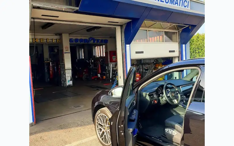 Foto dell'officina Cogo Gomme Vicenza  
BestDrive