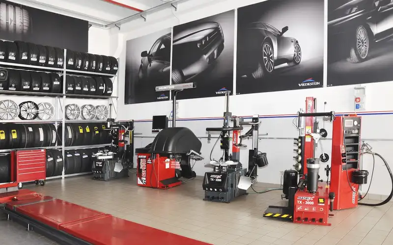 Foto dell'officina Colombo Pneumatici - Volvera