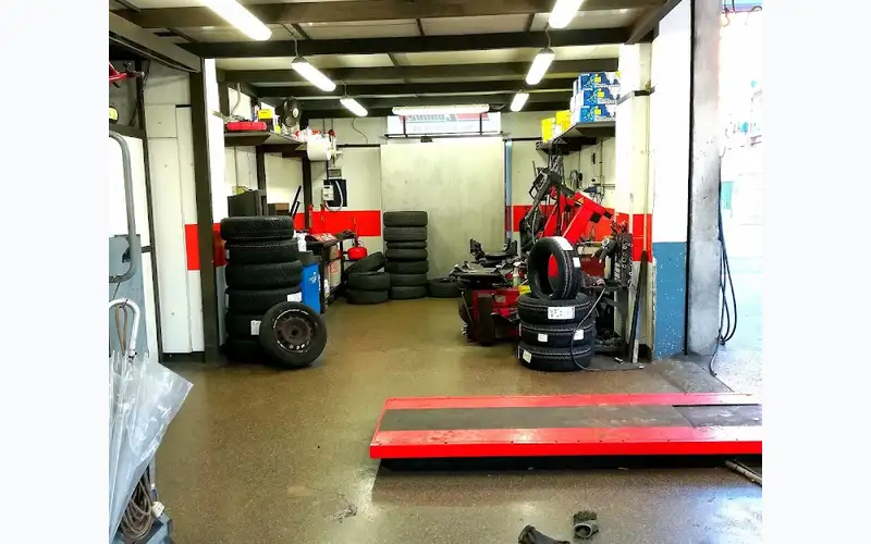 Foto dell'officina Cornigliano Gomme