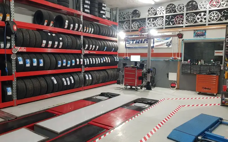 Foto dell'officina Criss & Dennys Car Service S.r.l.s