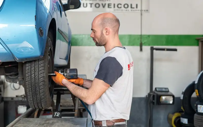 Foto dell'officina Dall' Olio S.r.l.