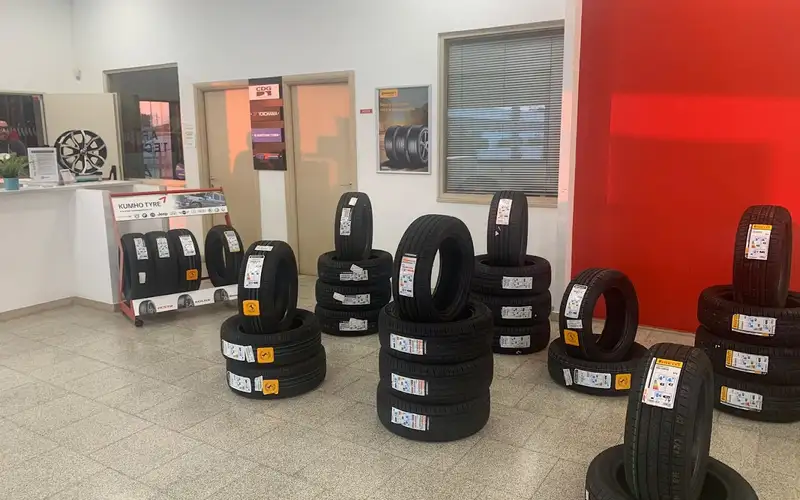 Foto dell'officina Damiano Pneumatici