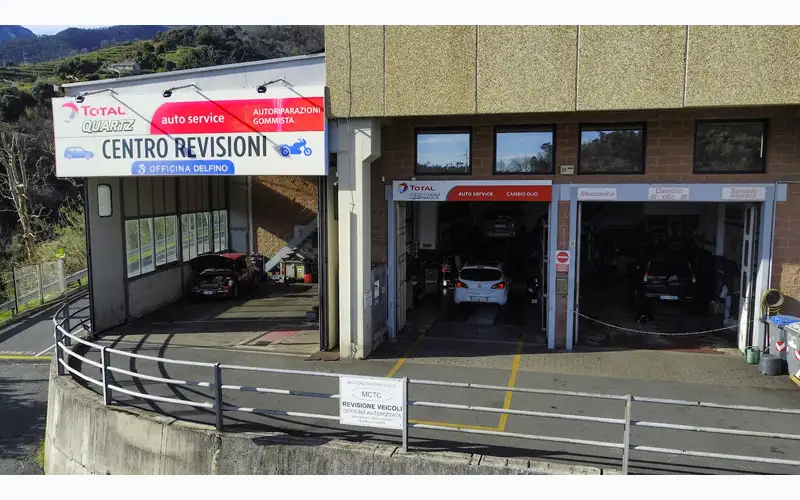 Foto dell'officina Delfino Giacomo e Delfino Luigino
