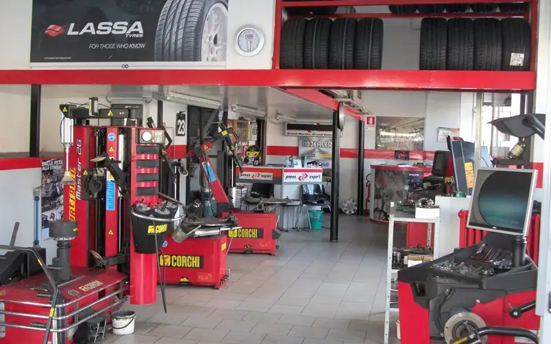 Foto dell'officina Di Paola Pneumatici