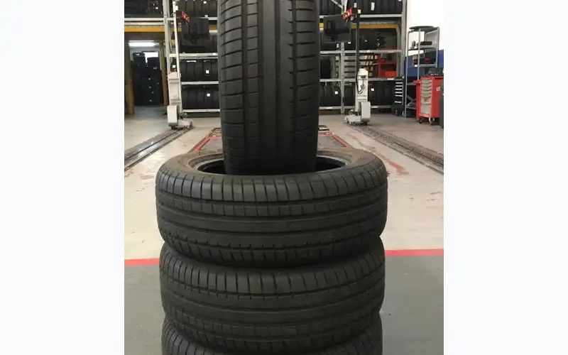 Foto dell'officina Emilia Cerchi & Gomme