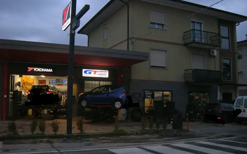 Foto dell'officina Emmeci Gomme