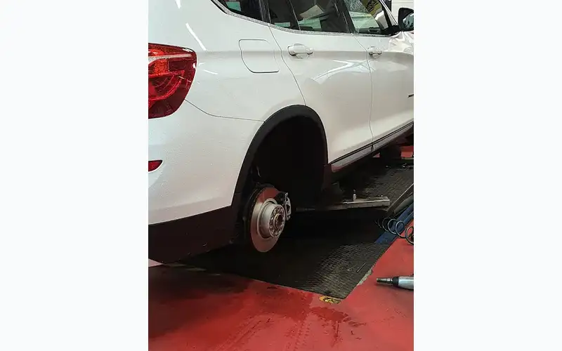 Foto dell'officina Esselle Di Roatti & C. S.n.c.