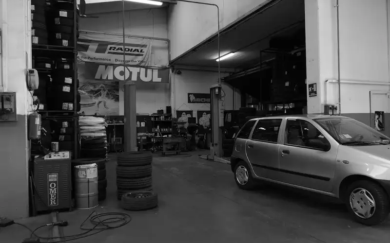 Foto dell'officina Eurogomme S.r.l. Di Biagioli Patrizio